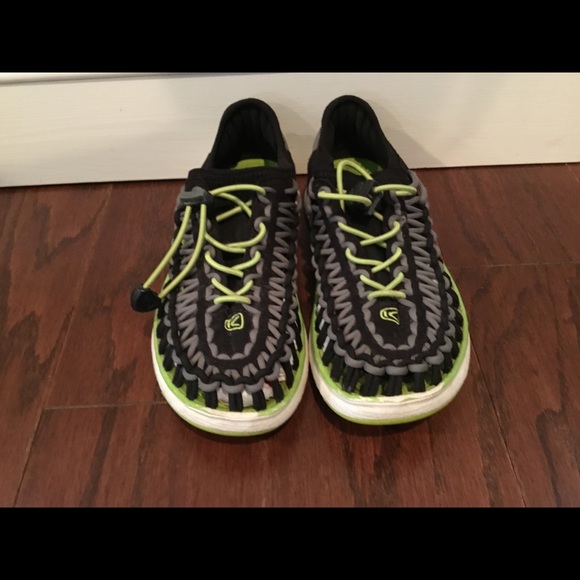 Keen Other - Keen Uneek black woven shoes boys 4/36